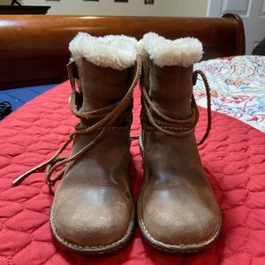 Brown ugg boots